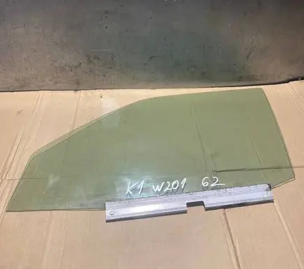 Mercedes-Benz 190 W201 Front door window glass four-door 43R001057 DOT27M23000AS2