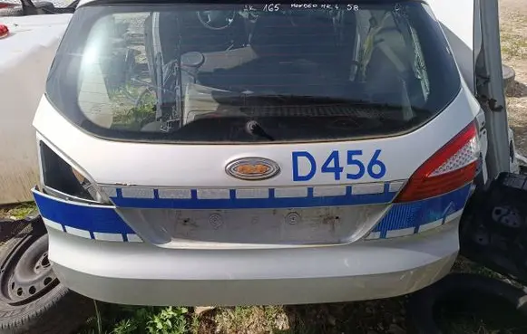 Ford Mondeo MK IV Tailgate/trunk/boot lid