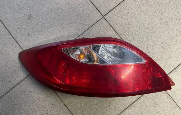 Mazda 2 Rear/tail lights D65151160 K2442