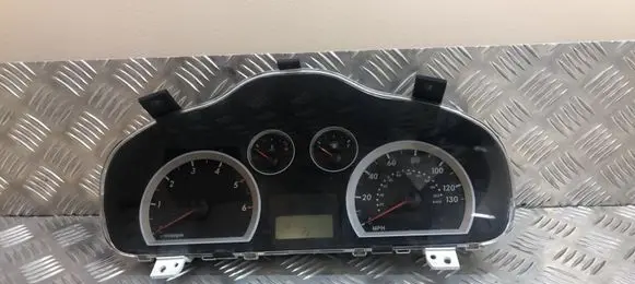 Hyundai Santa Fe Speedometer (instrument cluster) 77962030
