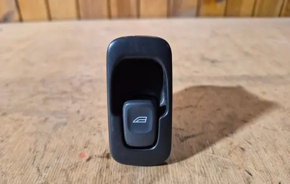 Volvo S80 Electric window control switch 9476695 99W333
