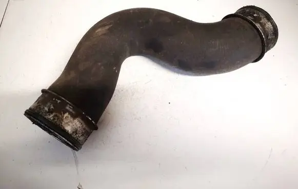 Volkswagen PASSAT B6 Intercooler hose/pipe 3C0145832