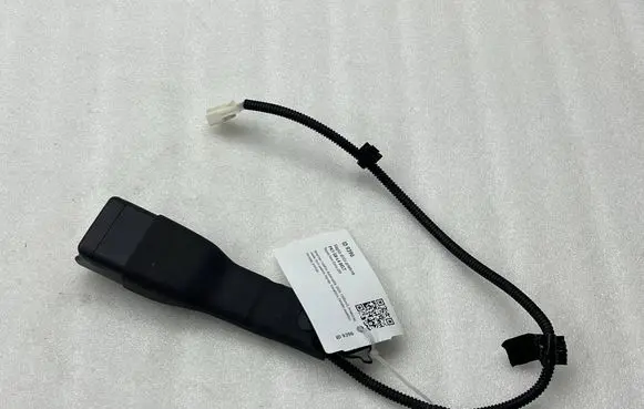 Toyota Yaris Cross Front seatbelt buckle 1158922