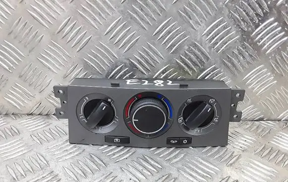 Opel Antara Climate control unit 95261985