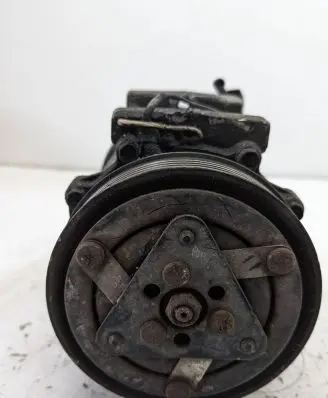 Volvo S40, V40 Air conditioning (A/C) compressor (pump) SD7H15 8200040681 1364409034