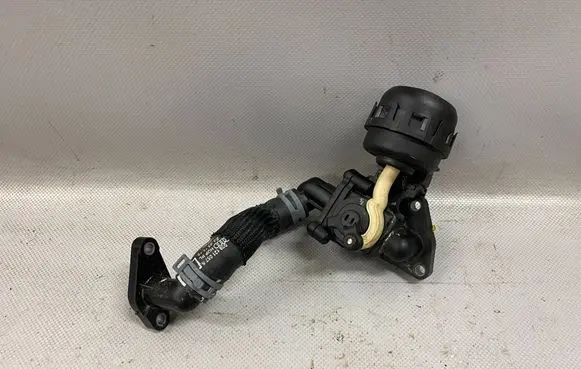 Audi Q7 4M Coolant heater control valve 059121057S
