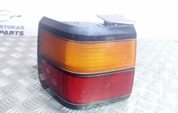 Volkswagen PASSAT B3 Rear/tail lights 63213 357945257 133589