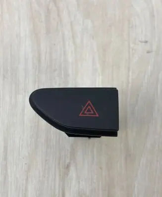 Dacia Duster Hazard light switch 252907372R 10026629 02082013