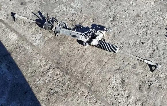 Mazda 323 Steering rack