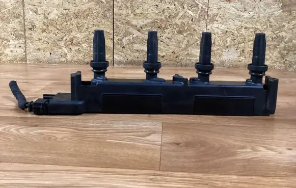 High voltage ignition coil