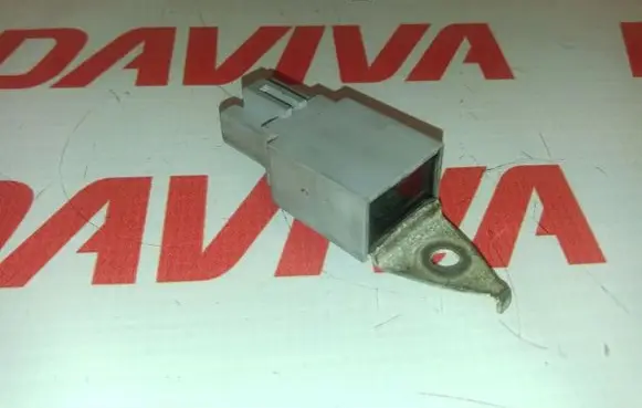 Toyota Prius (XW30) Other relay 90980-04174