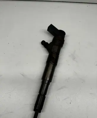 BMW 5 E60 E61 Fuel injector 0445110209 7794435