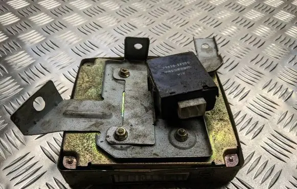 Hyundai Tiburon Gearbox control unit/module 9544028880