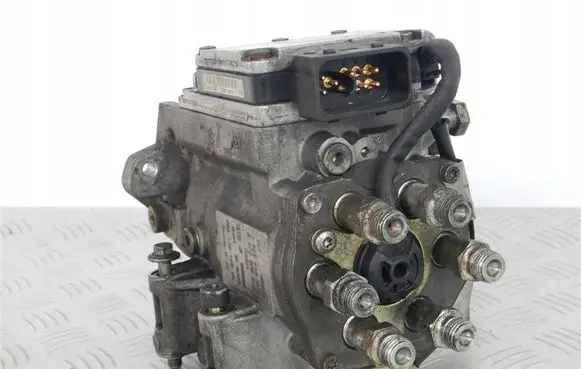 Audi A4 Allroad B9 Fuel injection high pressure pump 059130106DX