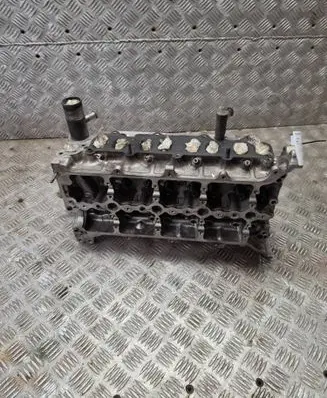 Lexus IS 220D-250-350 Engine head 6809089