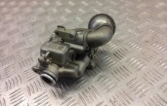 Alfa Romeo Stelvio Oil pump 670052758