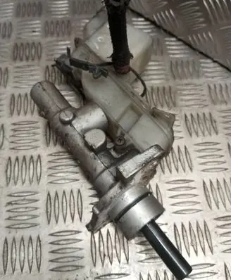 Mazda 6 Master brake cylinder