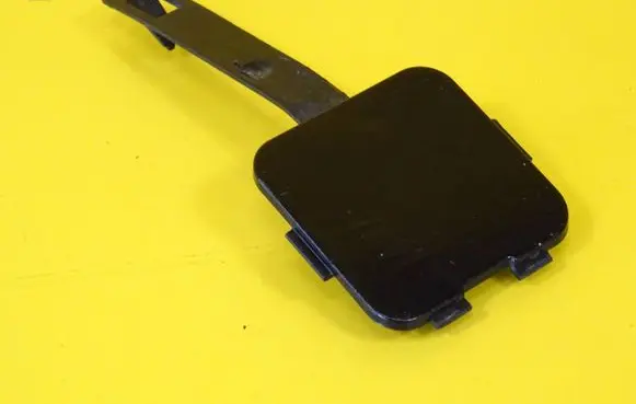 Rear bumper row hook cap/cover