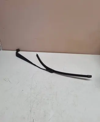 Nissan X-Trail T32 Windshield/front glass wiper blade 8458 242810