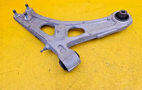 Citroen DS7 Crossback Front lower control arm/wishbone 7BCHH2