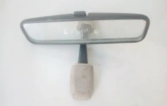 Subaru Legacy Rear view mirror (interior) e10110100