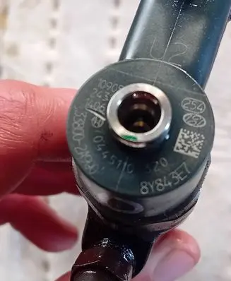 KIA Ceed Fuel injector 0445110320