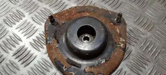 Mitsubishi Carisma Coil spring mount 