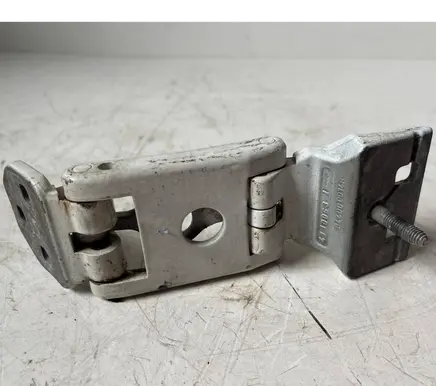Renault Master III Rear door upper hinge 844000014R