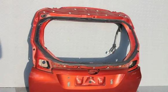 Honda Civic IX Tailgate/trunk/boot lid R539P