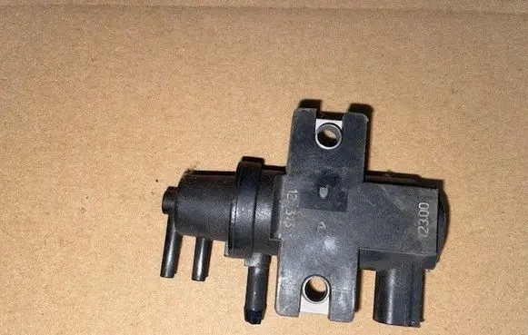 Honda CR-V Vacuum valve 70420808