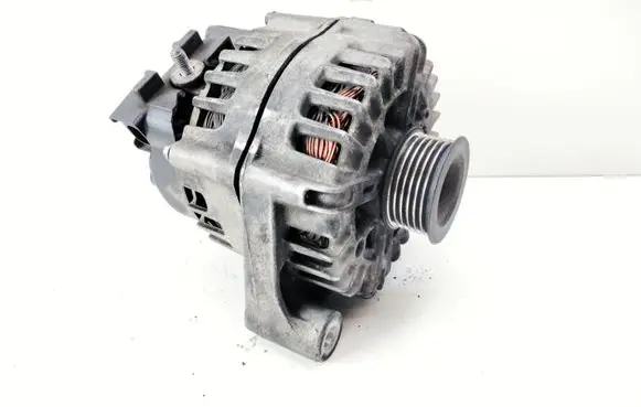 BMW 3 E92 E93 Generator/alternator 7802261