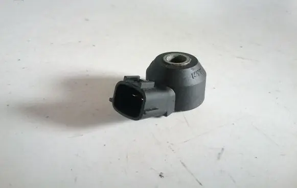 Subaru Outback Detonation knock sensor KNE09 0Z08