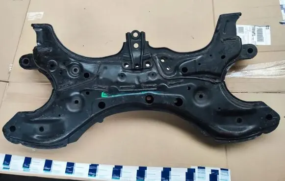 Toyota Avensis T250 Front bumper support beam 