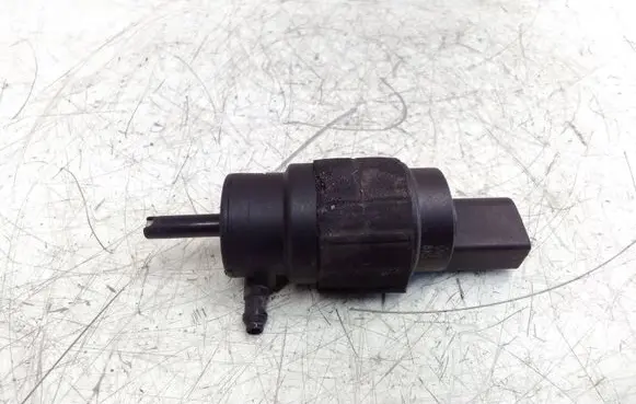 Audi A4 S4 B8 8K Windscreen/windshield washer pump 8K5955647