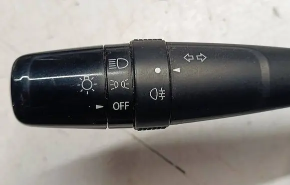 Suzuki SX4 S-Cross Indicator stalk 173744U6 173744