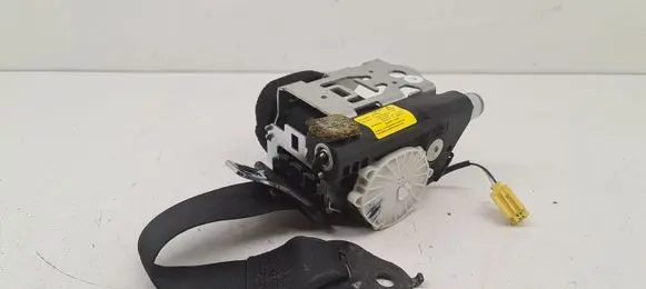 Mercedes-Benz C W204 Rear seatbelt A2048608185
