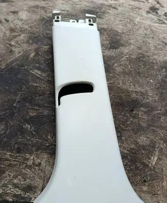 Ford Courier (B) pillar trim (top) ET76A24583 A24583 AD3AM1