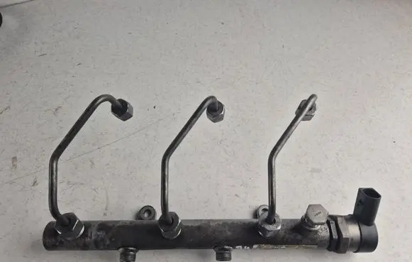 Audi A6 S6 C6 4F Fuel main line pipe 059130090AC