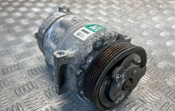 Volkswagen PASSAT B7 Air conditioning (A/C) compressor (pump) PXE16 1711E 16977403599