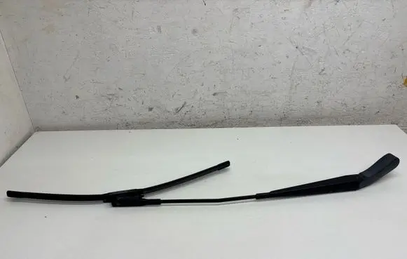 Volvo S60 Front wiper blade arm 30655615