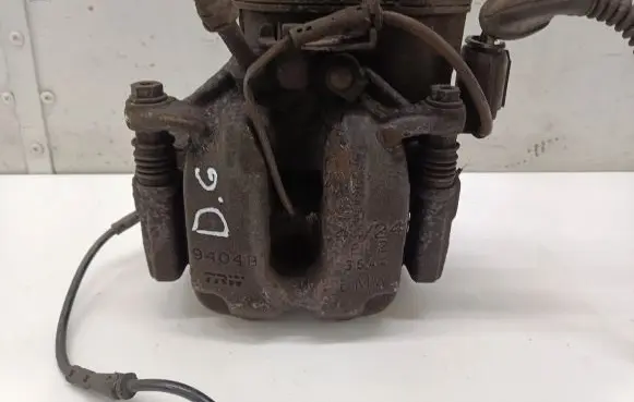 BMW 6 F06 Gran coupe Rear brake caliper