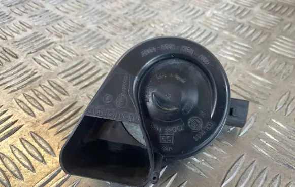 Audi Q5 SQ5 Horn signal 8T0951223