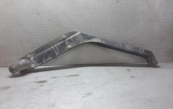 Jeep Cherokee Air intake duct part