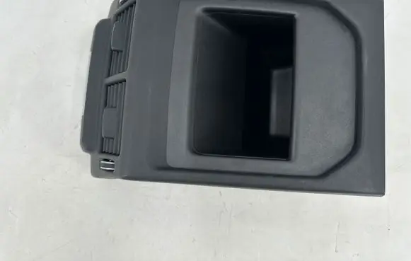 Land Rover Range Rover Evoque L538 Rear air vent grill BJ32014A22AD