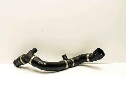 Engine coolant pipe/hose