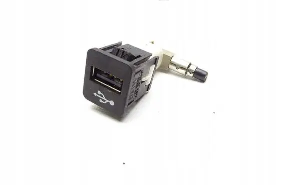 BMW 1 F20 F21 USB socket connector 9229294