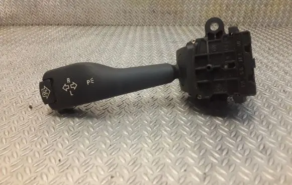BMW 3 E46 Indicator stalk 8363668