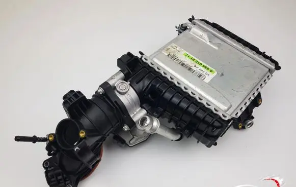 Mercedes-Benz E W213 Intercooler radiator A6540904101