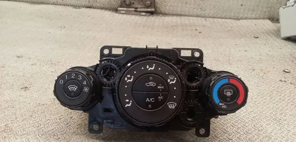 Ford Fiesta Climate control unit 8A6118549 8A6919980
