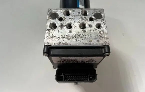 Volkswagen PASSAT B6 ABS Pump 3C0614095P 16027201 16027001A